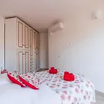Apartamento Casa Ginestra Vicino Alle Spiagge Di Caprera Con Balcone E Parcheggio La Maddalena (Sassari)