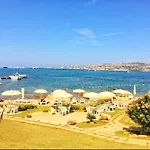Casa Ginestra Vicino Alle Spiagge Di Caprera Con Balcone E Parcheggio