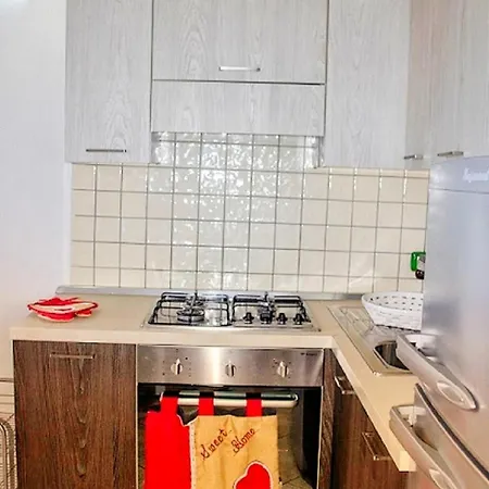 Ginestra Con Parcheggio Privato Apartment