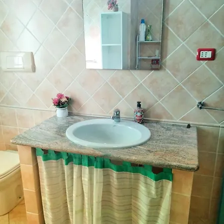 Ginestra Caprera E Spiagge Wifi E Parcheggio La Maddalena (Sassari)