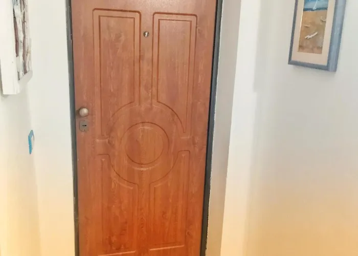 Ginestra Con Parcheggio Privato Апартаменты *