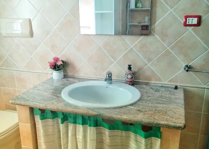 Ginestra Con Parcheggio Privato La Maddalena (Sassari)